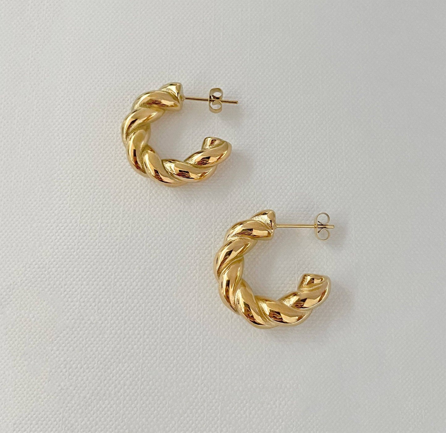 MAI DESIREE - ANITA GOLD SMALL CHUNKY TWIST HOOP EARRINGS - Addie Rose Boutique - Austin