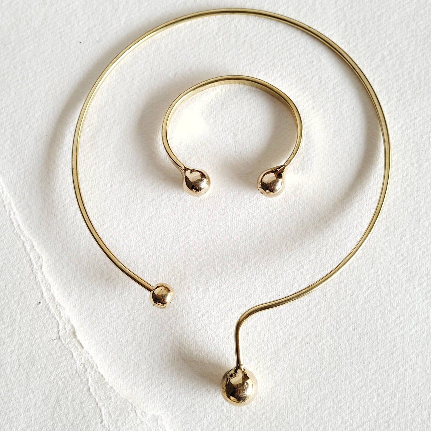 Brass Drop sphere Collar necklace asymmetrical choker: Collar