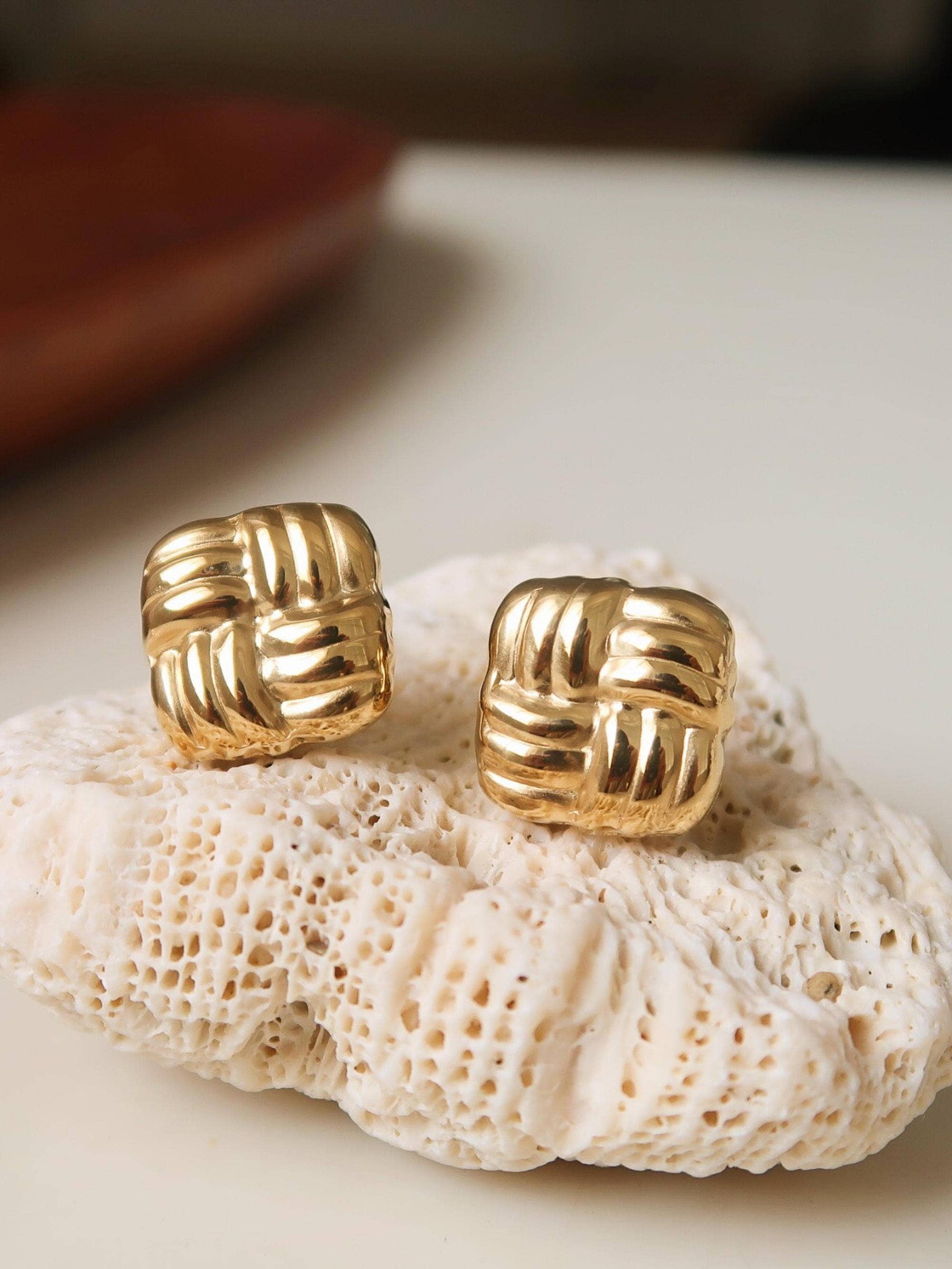 Luella 18K Gold Non-Tarnish Textured Knot Stud Earring