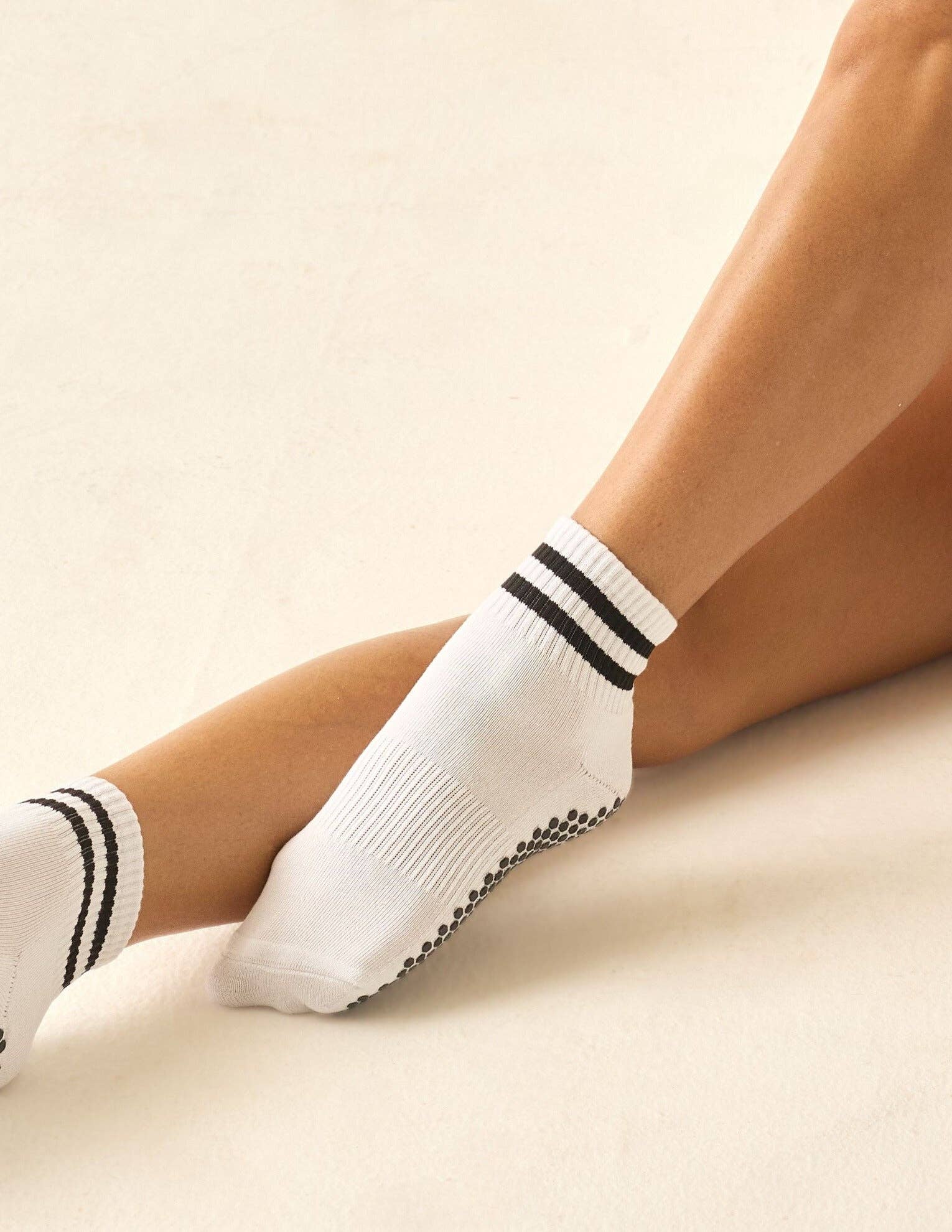 LUCKY HONEY - The Boyfriend Grip Sock