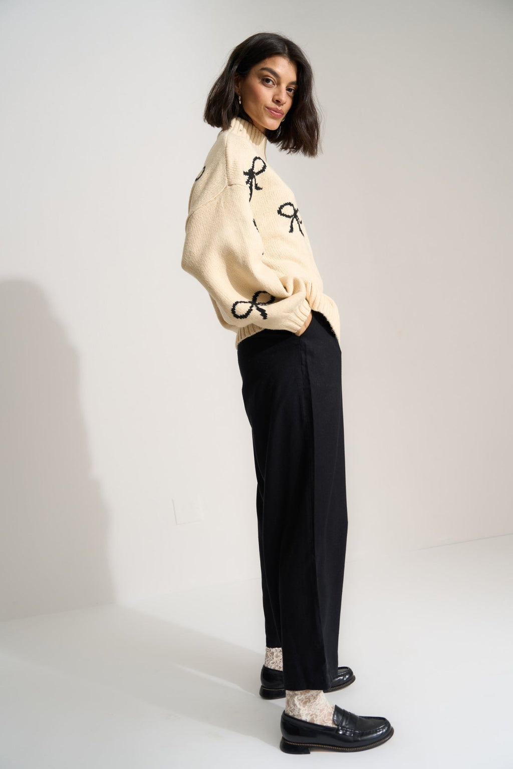 Bellamy Chunky Knit Pullover - Creme Bow - Addie Rose Boutique - Austin