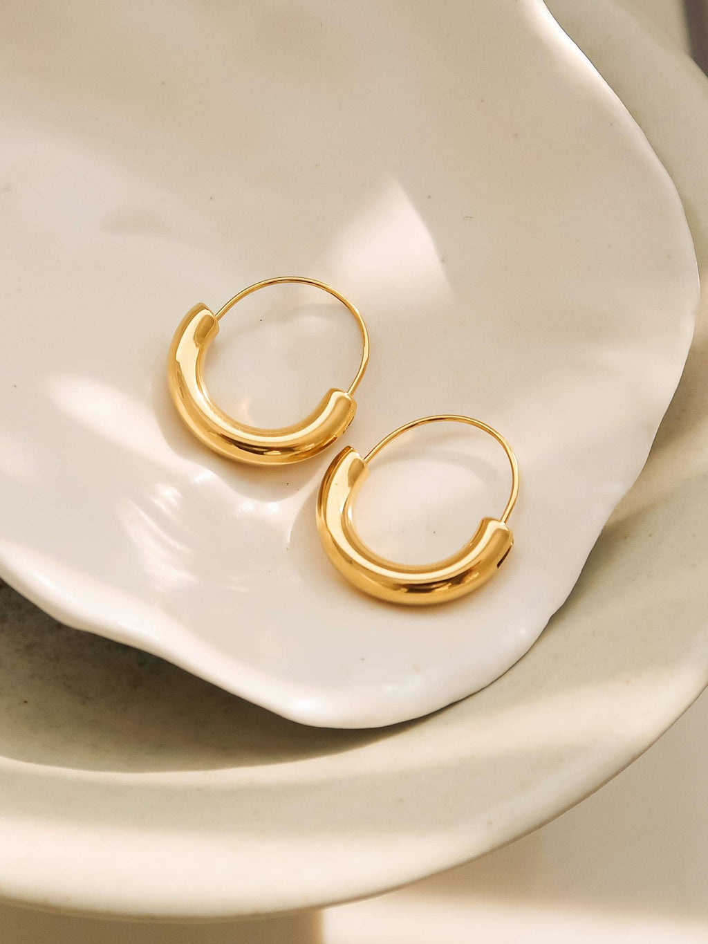 Flânerie by MAIQ - Mackenzie 18K Non - Tarnish U - Shape Hoop Earring - Addie Rose Boutique - Austin
