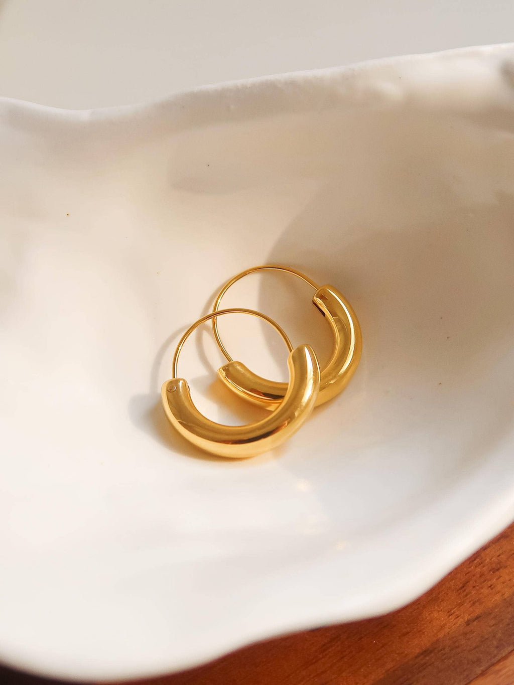 Flânerie by MAIQ - Mackenzie 18K Non - Tarnish U - Shape Hoop Earring - Addie Rose Boutique - Austin