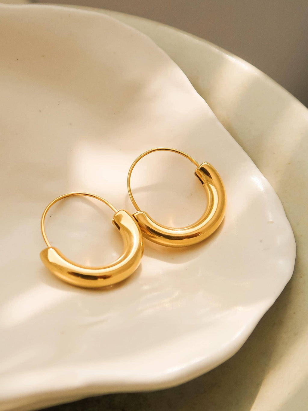 Flânerie by MAIQ - Mackenzie 18K Non - Tarnish U - Shape Hoop Earring - Addie Rose Boutique - Austin
