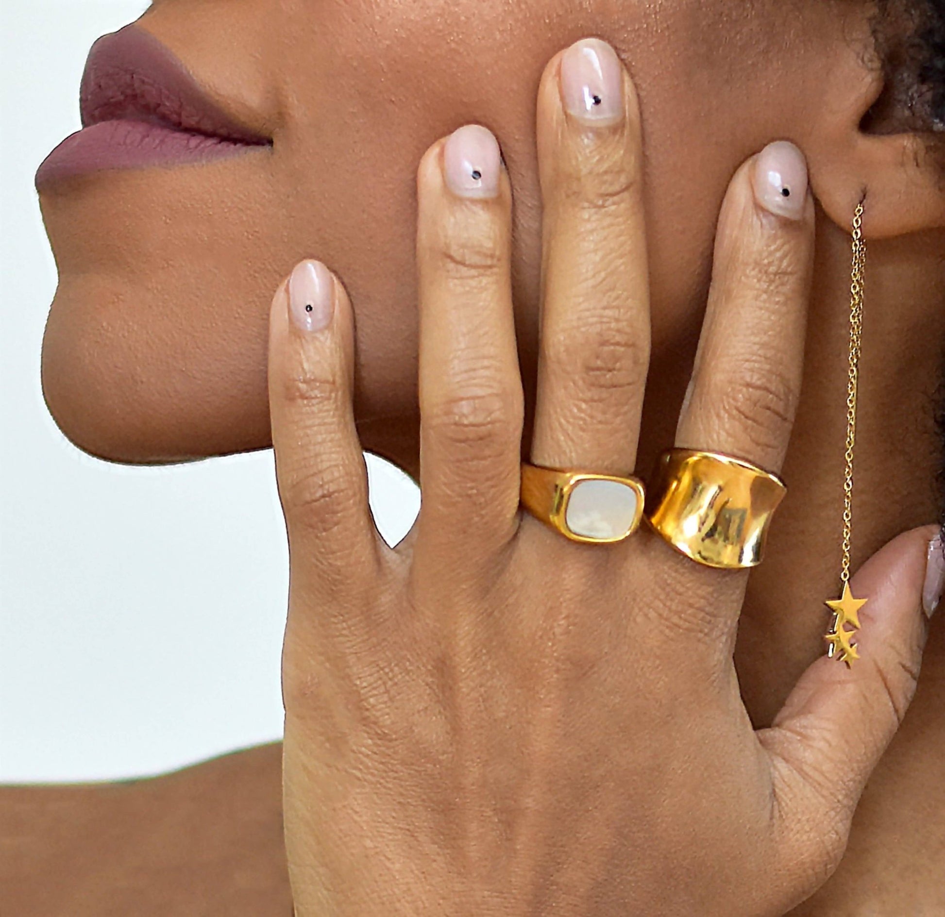 MAI DESIREE - THEA GOLD PEARL SIGNET RING - Addie Rose Boutique - Austin
