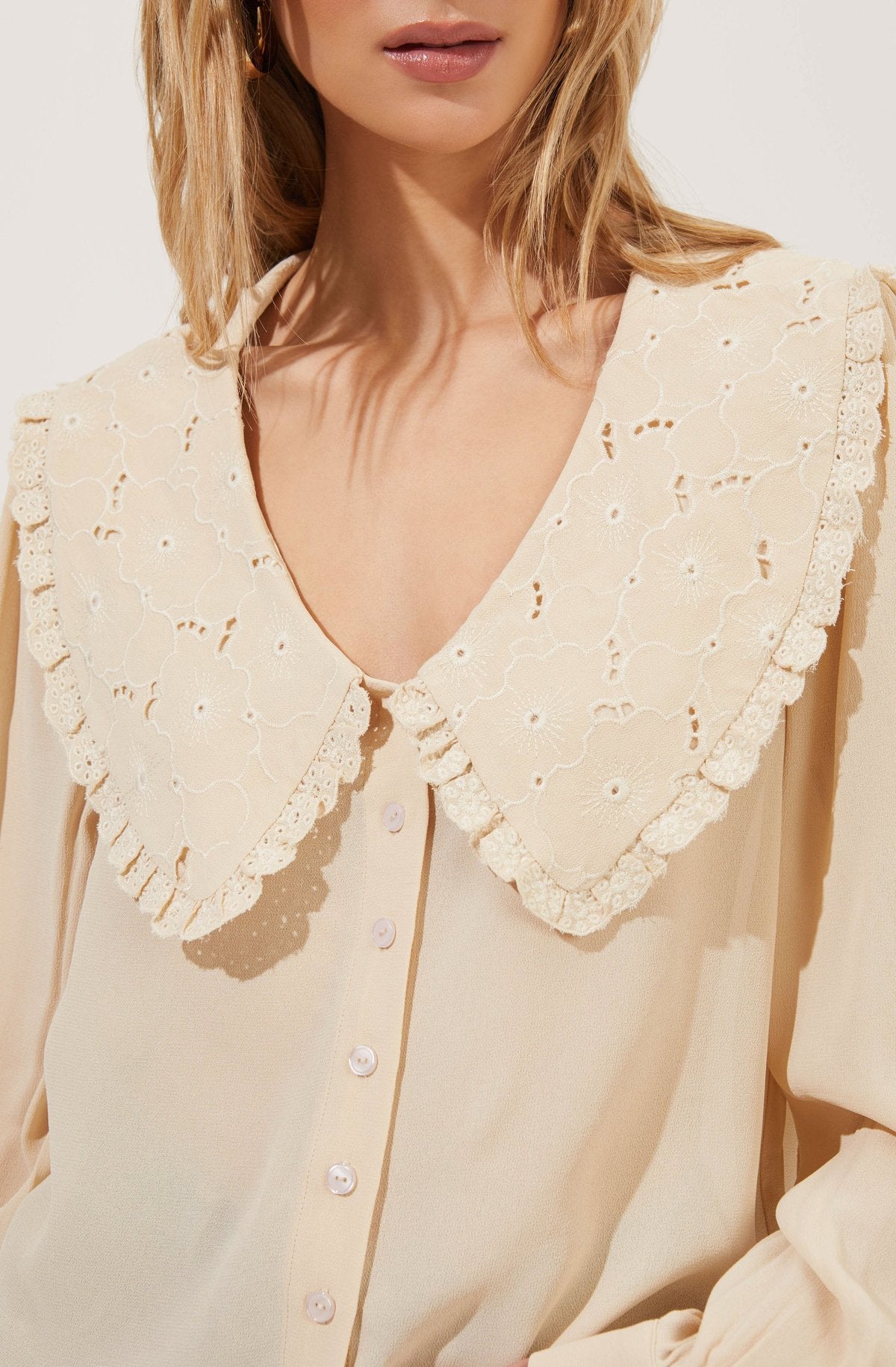Evelyn Frilly Collar Button Down