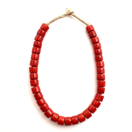 The Aomi Glass Necklace in Red